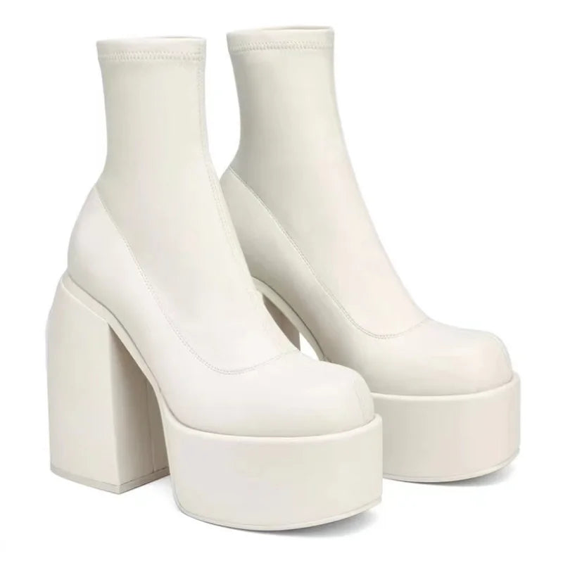 Bottes Courtes Femme en Cuir – Talons Hauts & Semelle Épaisse