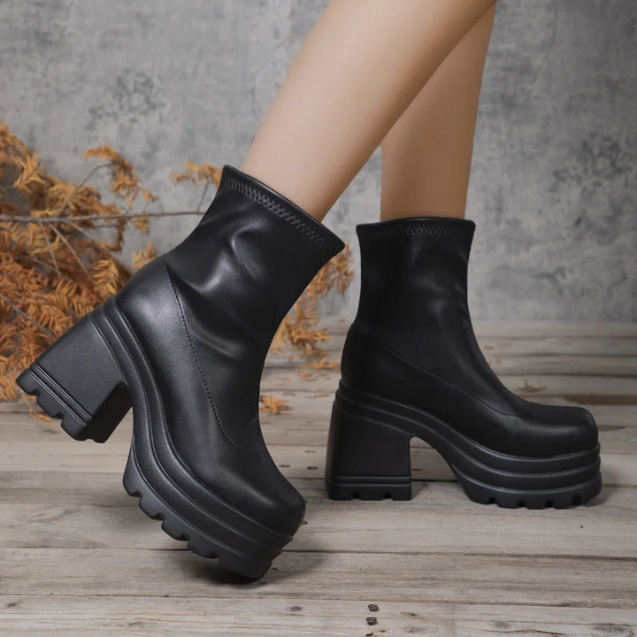 Bottes Courtes Femme en Cuir – Talons Hauts & Semelle Épaisse