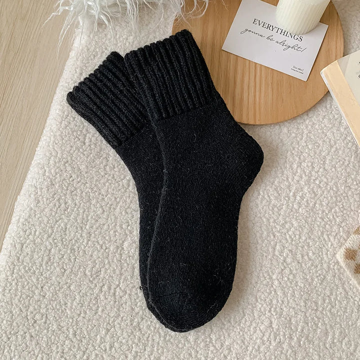 Chaussettes Femme Ultra Douces – Cozy & Chaudes pour l’Hiver